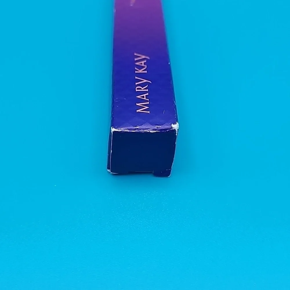 Eyeshadow new ship
